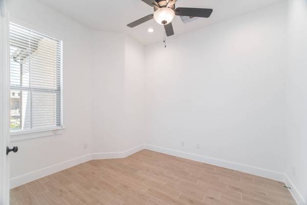 10566 Wild Chives, Conroe, TX 77385