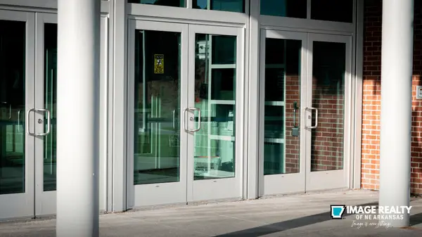 Commercial Property vs. Residential Investment: Which Is Right for You?
