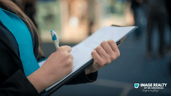 15 Questions Every Home Buyer Should Ask Before Making an Offer
