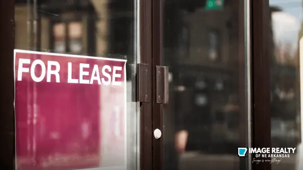 Understanding Commercial Leases Before You Buy: A Guide for Northeast Arkansas Investors