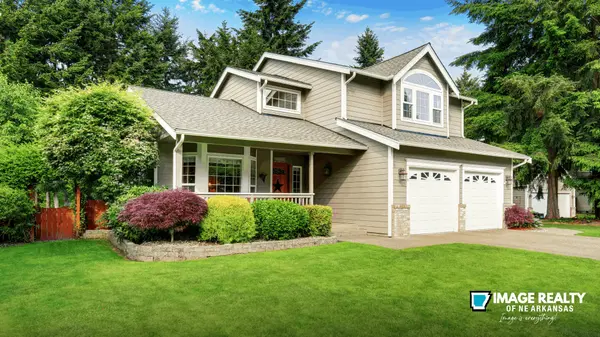 Summer Curb Appeal Tips That Make a Big First Impression