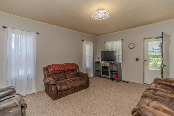 1001 W Mueller, Paragould, AR 72450