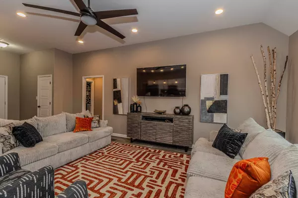 1011 S 59th Street, Paragould, AR 72450