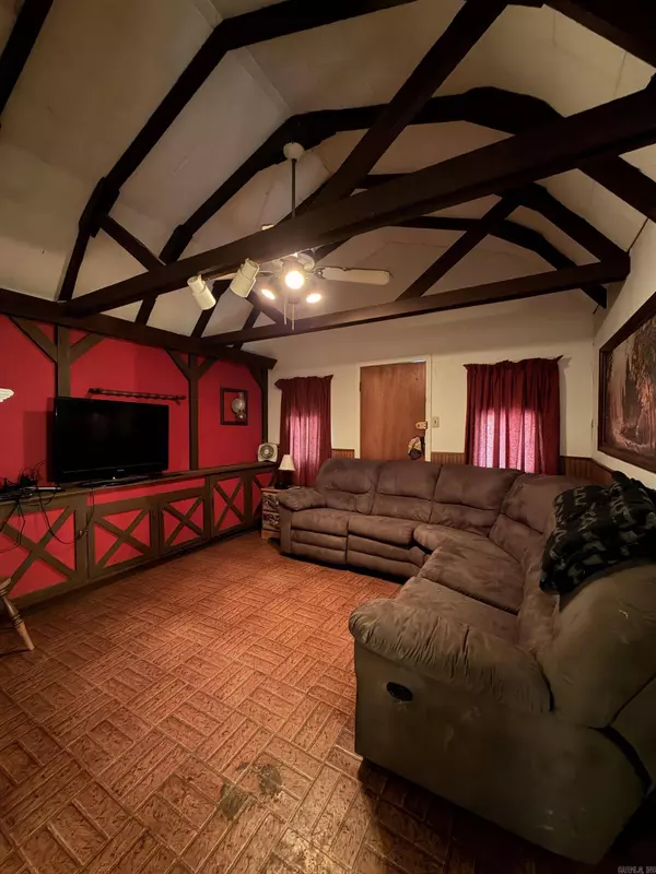 119 Edna Avenue, Highland, AR 72542