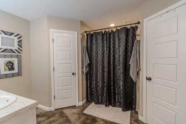 1201 William Hall, Paragould, AR 72450