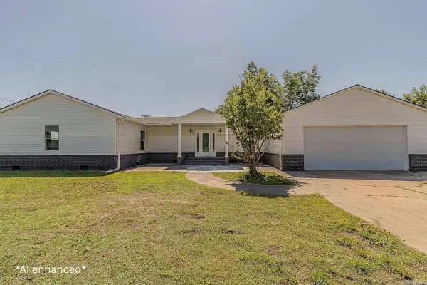 301 SE 3rd, Hoxie, AR 72433-7