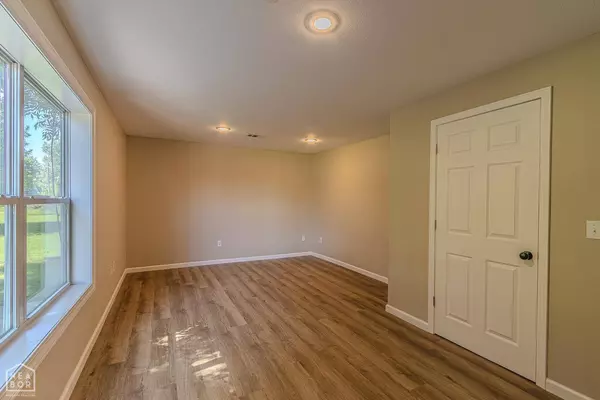 301 SE 3rd Street, Hoxie, AR 72433