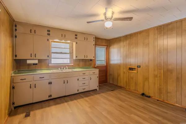 1405 S 9th Street, Paragould, AR 72450