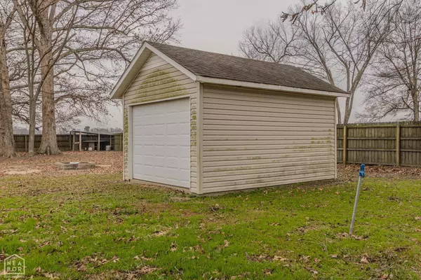 391 Lois Lane, Paragould, AR 72450