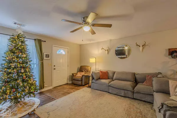 391 Lois Lane, Paragould, AR 72450