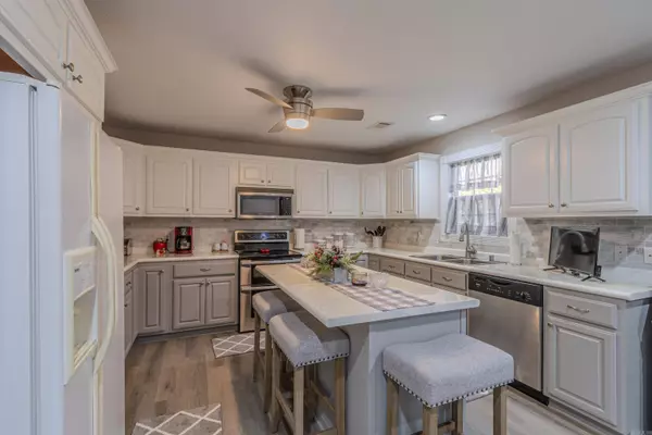 2801 Trowbridge Drive, Paragould, AR 72450