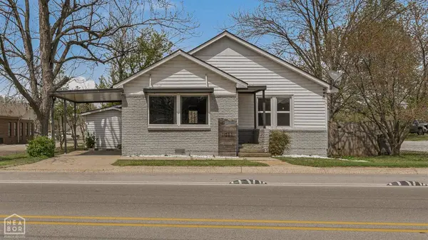 1011 W Court Street W, Paragould, AR 72450