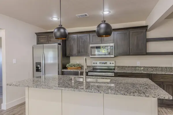 1811 Magnolia Ln, Paragould, AR 72450