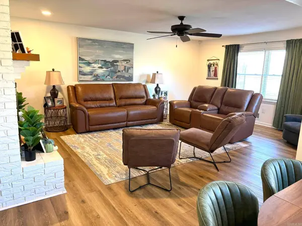 1801 Sara Ann Circle, Paragould, AR 72450