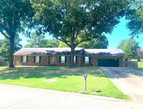 1801 Sara Ann Circle