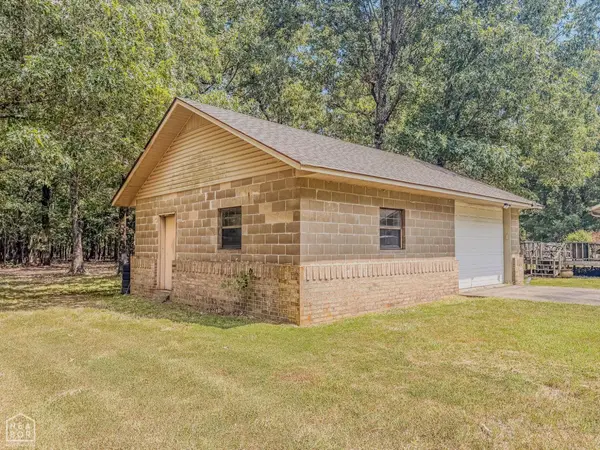 2100 Greene 514 Road, Paragould, AR 72450