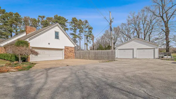 77 CR 1412, Corning, AR 72422