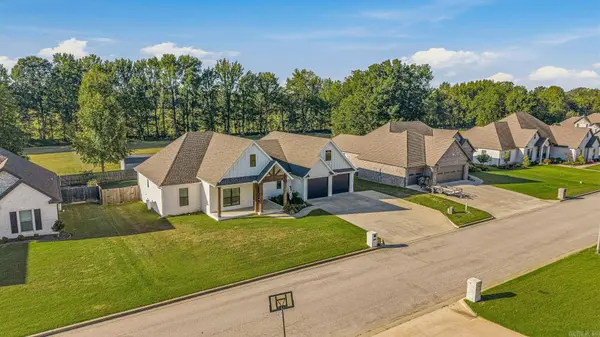 3804 Stone Ridge, Paragould, AR 72450