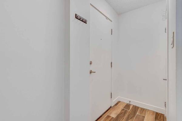 1025 14 AVE Southwest #415, Calgary, AB T2R 0N9