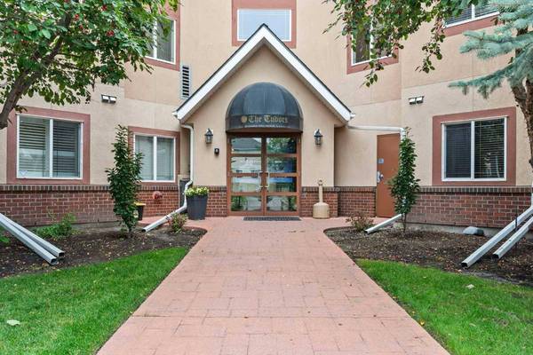 30 Sierra Morena LNDG SW #242, Calgary, AB T3H 5H2