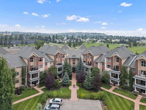 30 Sierra Morena LNDG SW #242, Calgary, AB T3H 5H2