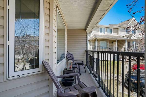 950 Arbour Lake RD NW #112, Calgary, AB T3G 5B3