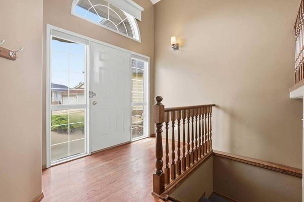 24 Sierra Nevada Rise SW, Calgary, AB T3H 3H6