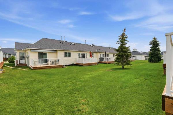 12 Woodside Rise NW #47, Airdrie, AB T2B 2L3