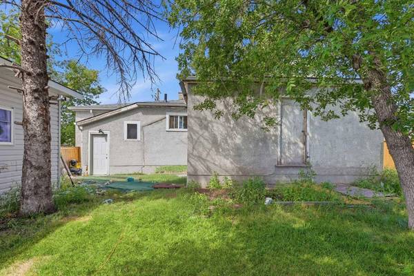 7244 W Ogden RD SE, Calgary, AB T2V 1B6
