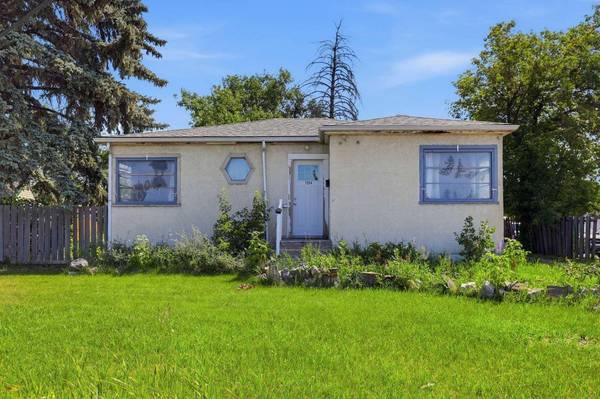 7244 W Ogden RD SE, Calgary, AB T2V 1B6