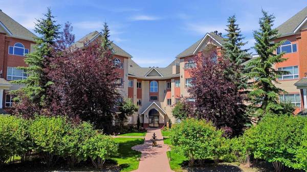 60 Sierra Morena LNDG SW #113, Calgary, AB T3H 5H1