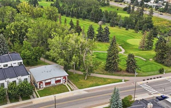 1612 24 AVE NW, Calgary, AB T2M 1Y6