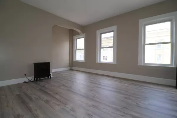 24 GRAY ST  #2, Jc Journal Square, NJ 07302