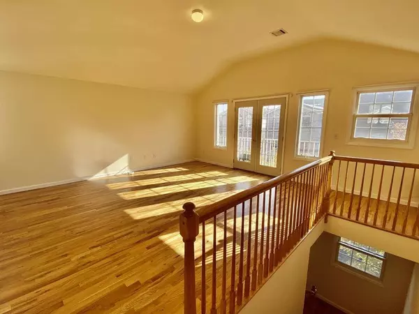 217 NEW YORK AVE  #2, Jc Heights, NJ 07307