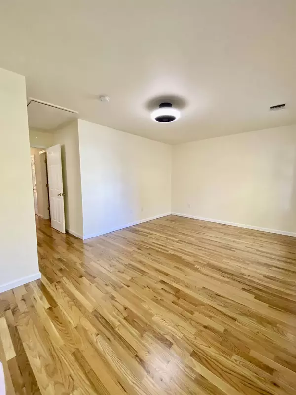 217 NEW YORK AVE  #2, Jc Heights, NJ 07307