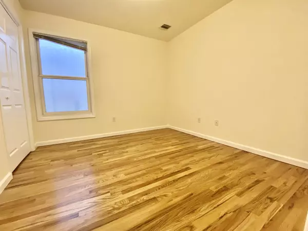 217 NEW YORK AVE  #2, Jc Heights, NJ 07307