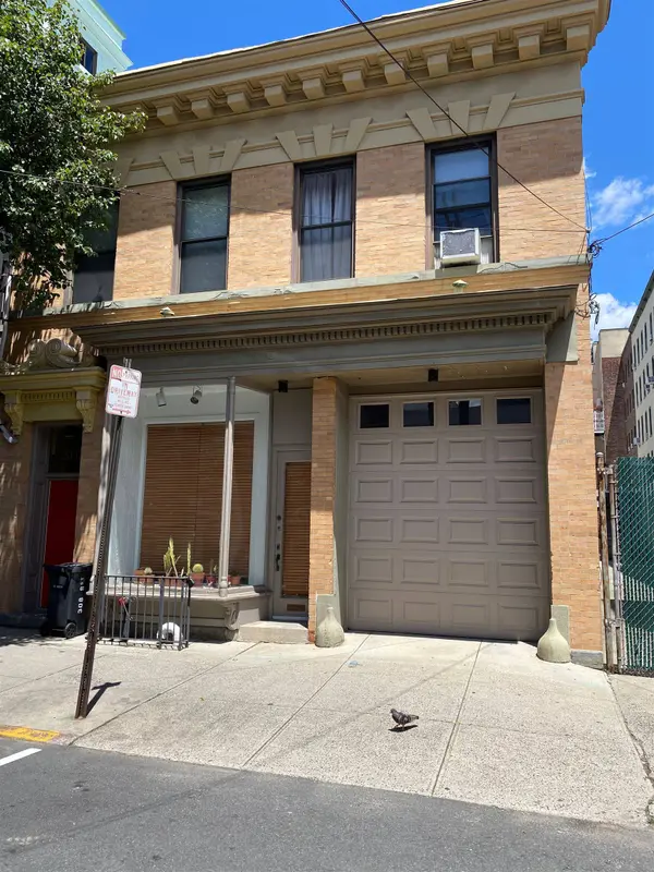 308 8TH ST #2, Hoboken, NJ 07030