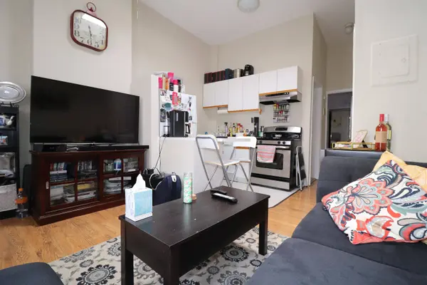 308 8TH ST #2, Hoboken, NJ 07030