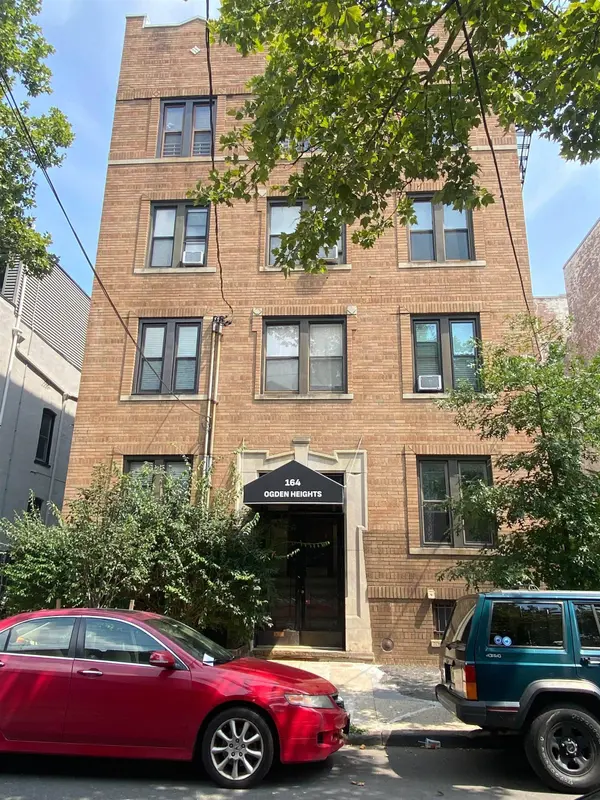 164 OGDEN AVE  #102, Jc Heights, NJ 07307