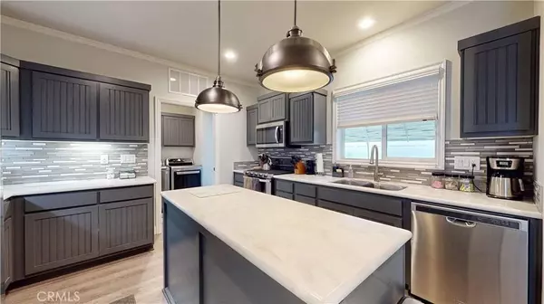 3595 Santa Fe AVE #215, Long Beach, CA 90810