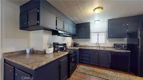 3595 Santa Fe AVE #214, Long Beach, CA 90810