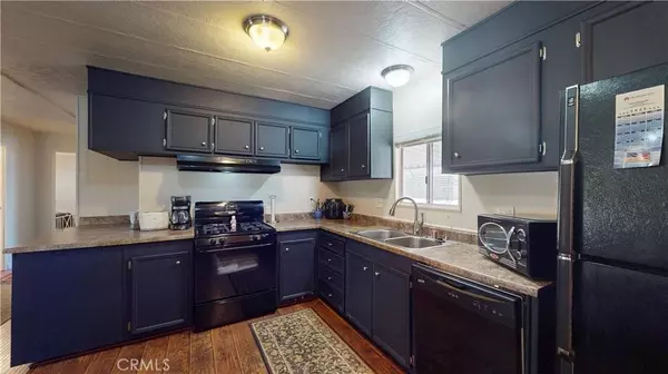 3595 Santa Fe AVE #214, Long Beach, CA 90810