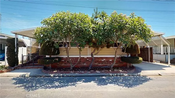 3595 Santa Fe AVE #214, Long Beach, CA 90810