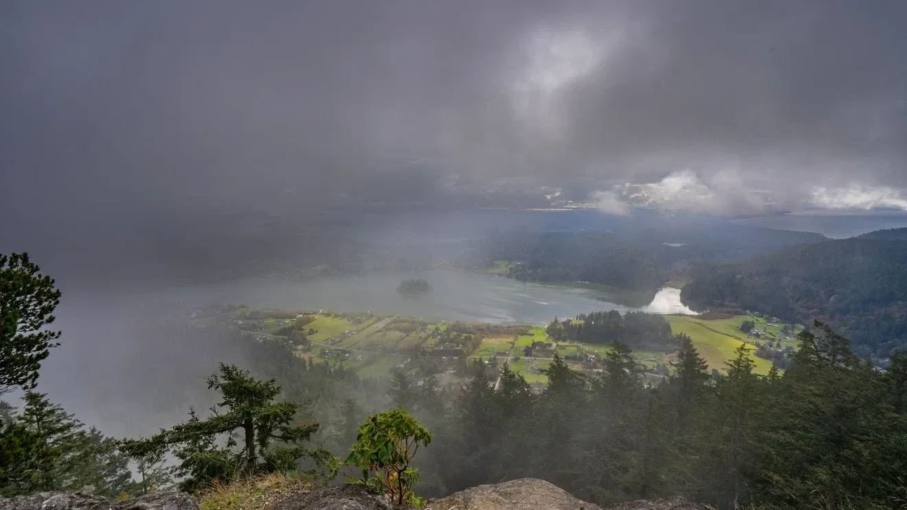 DURING THE ATMOSPHERIC RIVER