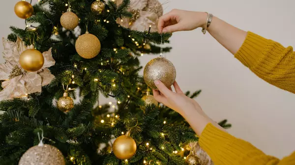 When Do You Put Up Your Christmas Tree? The Great Holiday Debate