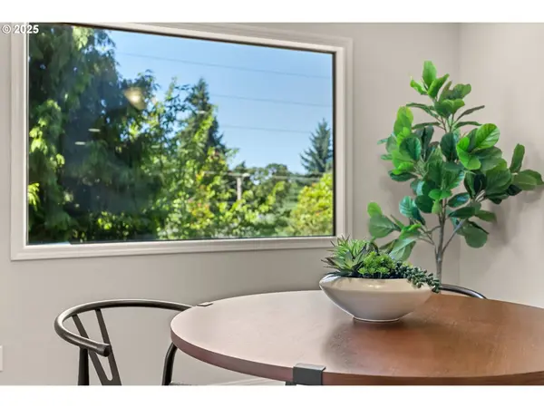 4002 ALDERBROOK AVE SE, Salem, OR 97302