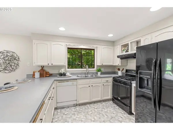 4002 ALDERBROOK AVE SE, Salem, OR 97302