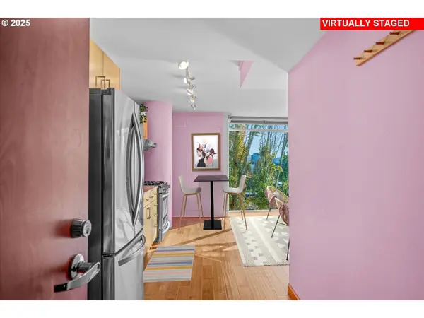 533 NE HOLLADAY ST #605, Portland, OR 97232