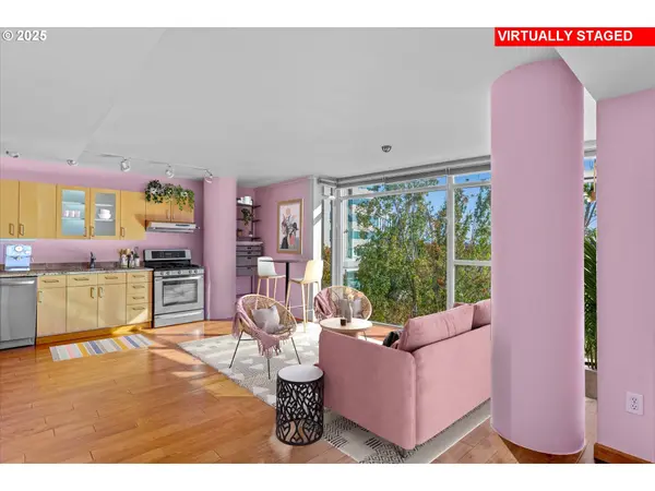 533 NE HOLLADAY ST #605, Portland, OR 97232