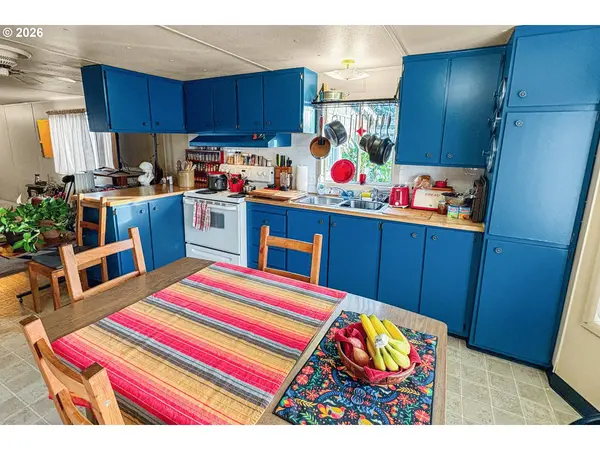 2300 SE 82ND AVE #26, Portland, OR 97216